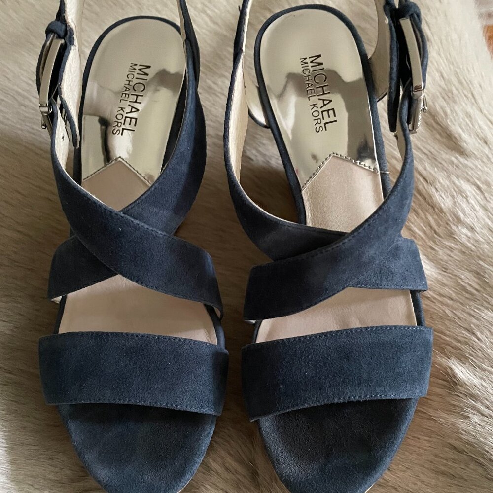 Michael Kors Giovanna Wedge size 8.5
